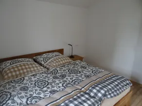 Pension with natural plot, centrally located - Image 5
