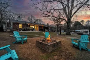 Lake Hamilton Home, Hot Tub, Firepit, Kayaks, Pedal Boat, Boat Dock. \"The Bobby\" - Image 4