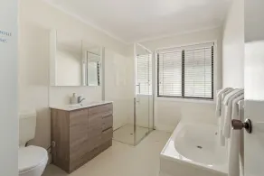 Hampshire Farmhouse - beautifully appointed home in WA's Southern Forests - Image 5