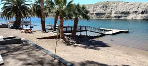 Family River Retreat - Image 4