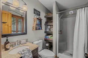 Sqyrls Nest - 3BR Retreat With a Hot Tub - Image 3