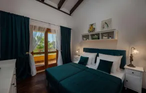 Stunning home in Pasman with private swimming pool, can be inside or outside - Image 4