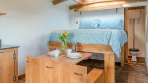 Betty Shepherd's Hut - sleeps 2 guests  in 1 bedroom - Image 3