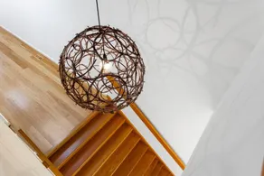 Luxe Coastal Retreat - Image 3