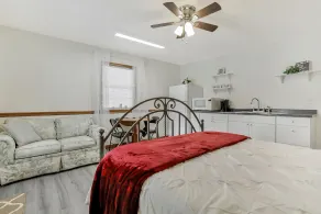 Cute, Homey Place Just Out Of Town With A Country Feel - Image 5