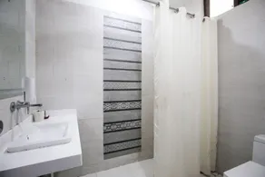Luxury Inn - Home With Five Star Facilities - Image 2