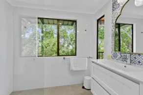 YARABIN - Luxury Home With Ocean Views - Image 4