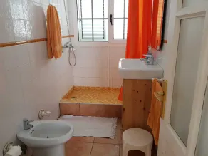 COZY AND SPACIOUS APARTMENT 200 M FROM THE BEACH - Image 2