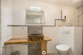Apartment '9 und 40' with Garden and Wi-Fi - Image 3