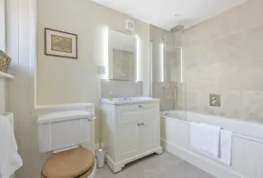 Creaky Cottage - Image 4