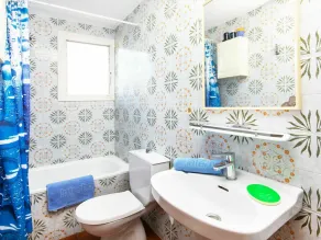 Cosy apartment for 6 people with WIFI, TV, terrace and pets allowed - Image 2