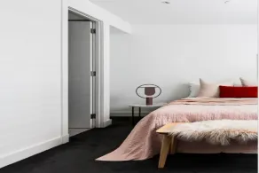 Sophisticated living in a Luxurious Complex with Opulent contemporary style - Image 5
