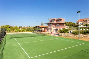 Villa Horizon by Villa Plus - Image 2