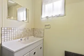 Cute and quaint country cottage in the heart of Omeo Victoria. - Image 2