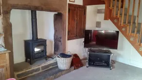 Cosy Cottage in the Beautiful Derbyshire Dales, Peak District - Image 2