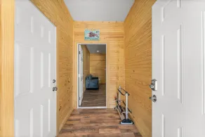 Family and pet friendly creek access with RV Hook up. - Image 2