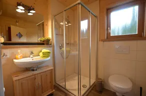 Chalet Waldromantik with sauna, Swedish stove, quiet location on the edge of the forest, lake and mountain view - Image 5