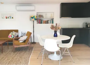 Absolut havnefronten moderne ejendom med båd og udendørs boblebad - Image 4