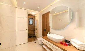 Mistral Suite Heated Pool - Image 2