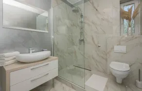 Stunning Home In Zmijavci - Image 5
