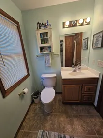 Green Lake View Cottage - Image 3