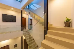 Luxury house in the old town with pool and close to the beach - Image 4