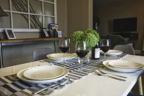 Vineyard Location Clean Spacious Family Accommodation 3 Bedroom - Image 5
