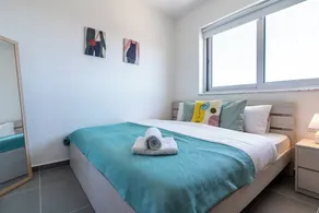 Silver Line 1-Bedroom Apt & Balcony in Larnaca - Image 5