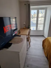 Appartment- Near Train Station - Free Parking - Image 2
