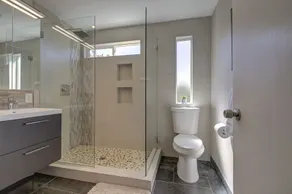 Private Home, Near Nike & Intel, w/spacious yard - Image 3