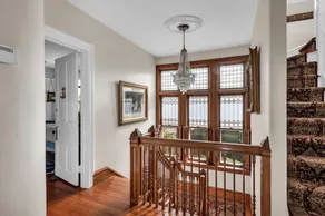 Ocean View, Pathway Situated, Large Wrap Around Porch, Private Parking! - Image 3