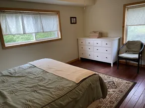 Remote and Relaxing Cabin in the Berkshires - Image 5