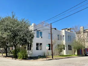 The Huntington in the Heart of Montrose - Image 5