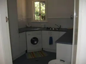 The Old Boathouse - kayak / high speed internet / minutes to the beach - Image 2