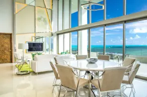 Cancun - Luxurious 3 Bedroom Penthouse Loft - Sleeps 8 - Image 2