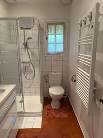 La petite maison sur la colline - Image 3