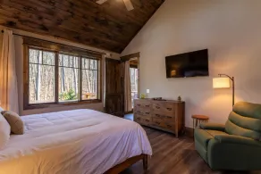 Stillness Springs at Eagles Nest - Pet Friendly, Two master suites, firepit, hot tub, creek, 1 acre! - Image 5