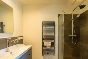 Loft apartment for 6 persons. Sauna, pool, terrace. Garden. - Image 3