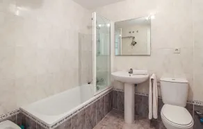 Amazing Apartment In Denia - Image 3