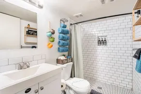 Friendly 2BR Retreat • BBQ & Free Parking - Image 3