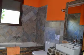 WUNDERBARES HAUS MIT PRIVATEM POOL AUS WASSERSALADA - Image 4