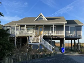 🏖Sunset Gem,  Waterfront Creek/Dock 🚣‍♀️ Beach Across Street 🦴Pet Friendly - Image 4