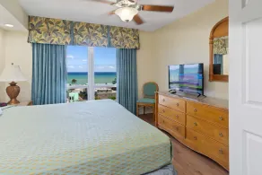 2BR Oceanfront Condo! Central Fort Lauderdale Beach. Sleeps 8. - Image 5