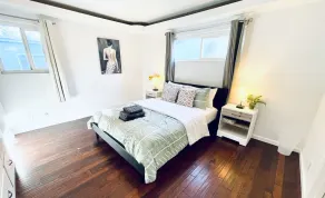 Comfortable 3Br home in Fremont with AC/Free Parking - Image 5