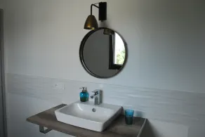 Contemporaneo in riva al mare - Image 3