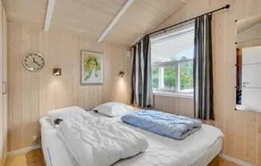 3 Bedroom Beautiful Home In Eskebjerg - Image 5