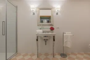 Villa en Ripoli con 6 habitaciones, capacidad 12 - Image 3
