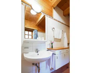 Angenehme Wohnung in einem Ferienhaus mit  W-LAN, Pool, TV, Terrasse und Haustiere erlaubt - Image 5