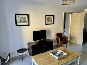 Super Standing and quiet apartment with terrace - Image 2