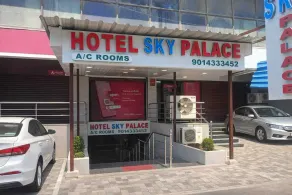 Hotel Sky Palace - Image 2